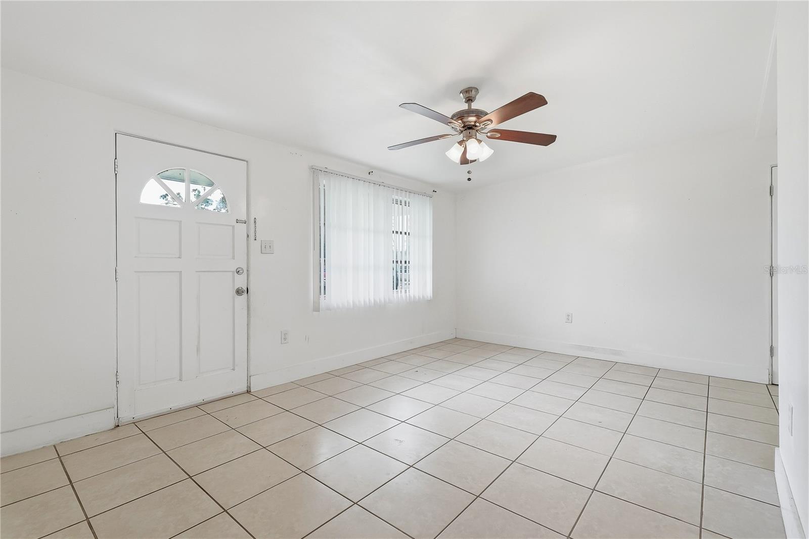 6639 SANDRA DR — photo 21