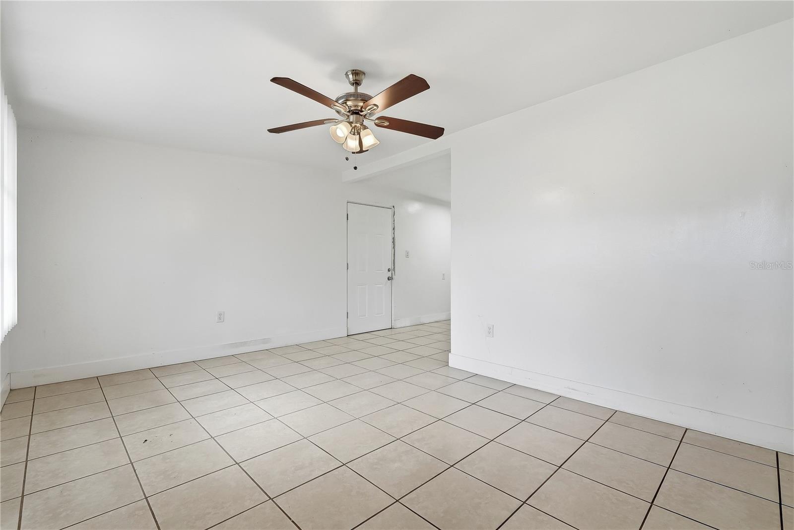 6639 SANDRA DR — photo 20