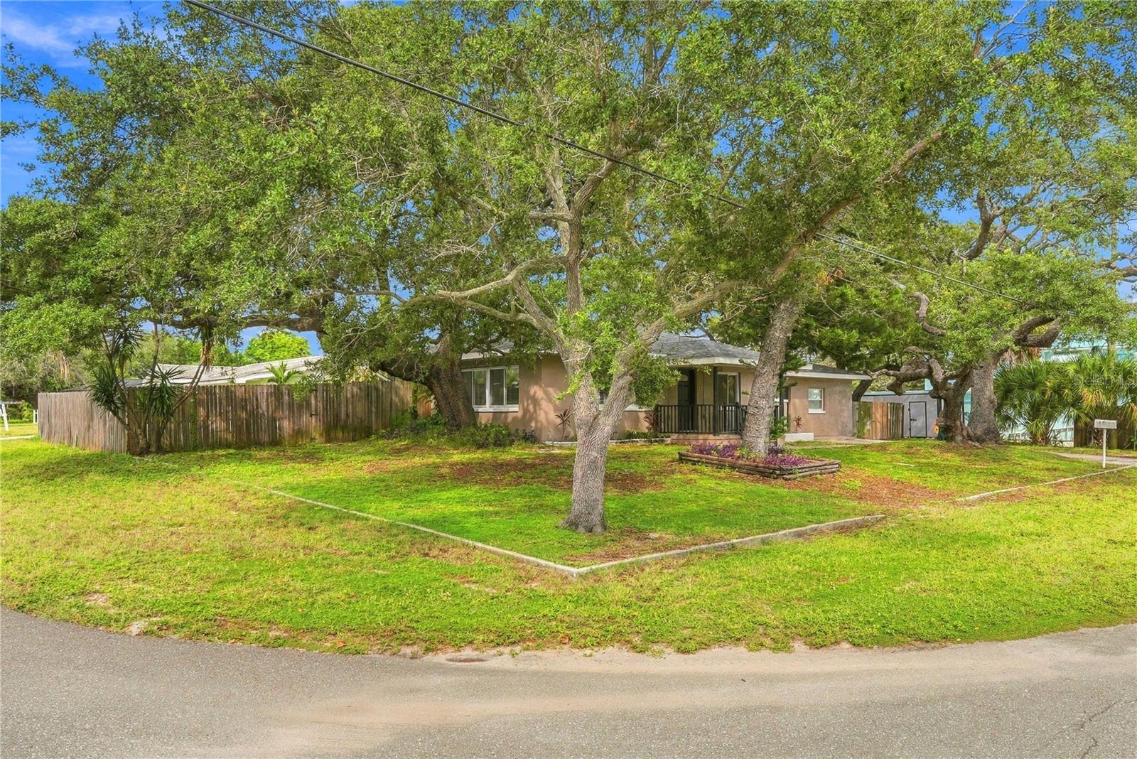 10719 CHEROKEE DR — photo 3