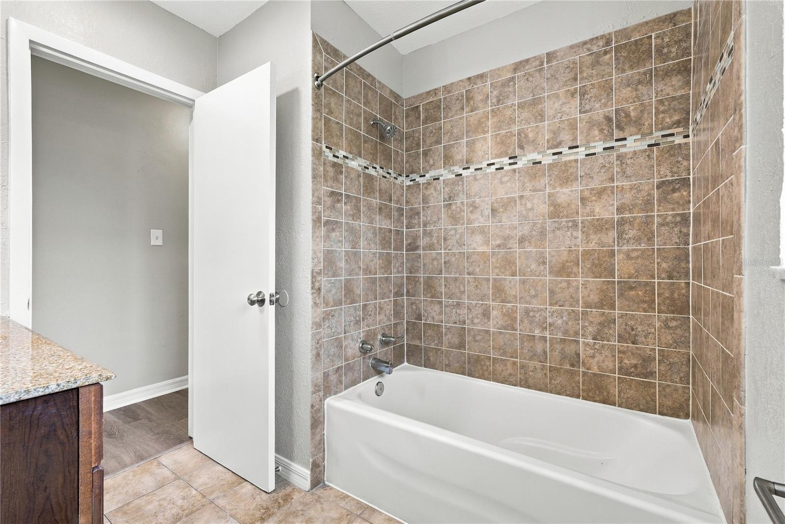 10719 CHEROKEE DR — photo 34