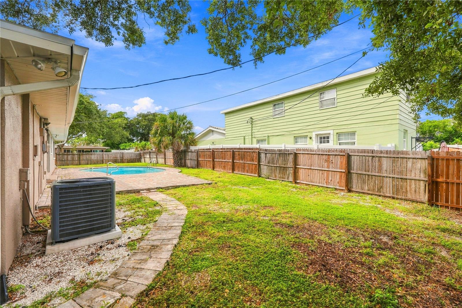 10719 CHEROKEE DR — photo 38