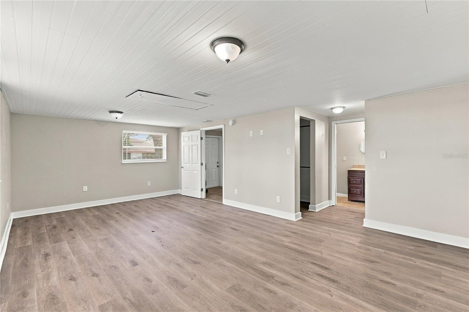 10719 CHEROKEE DR — photo 23