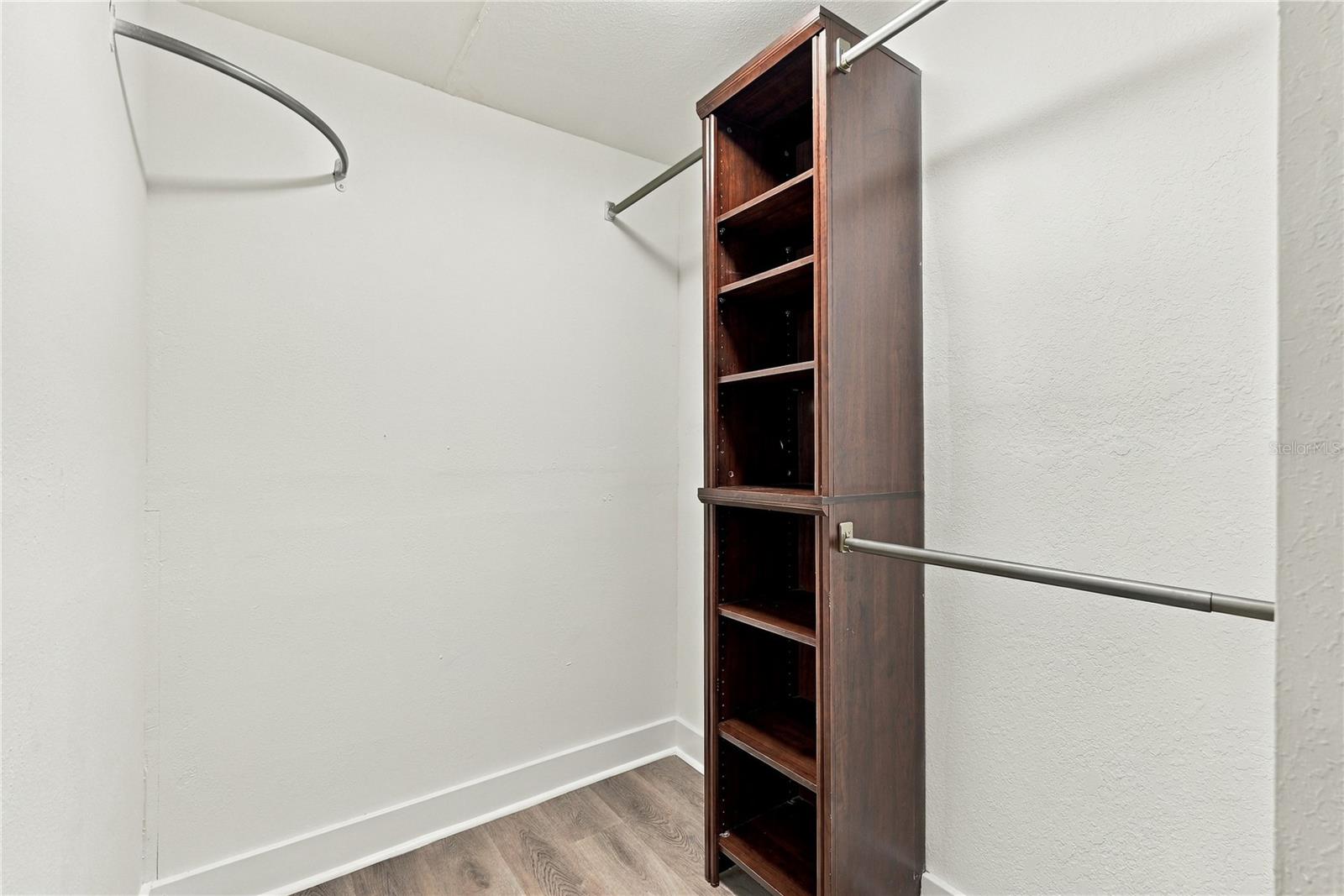 10719 CHEROKEE DR — photo 26