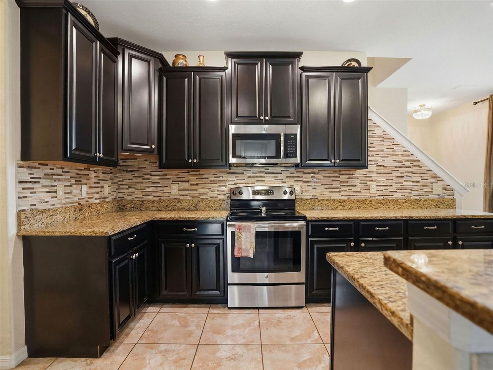 13808 CRATER CIR — photo 4