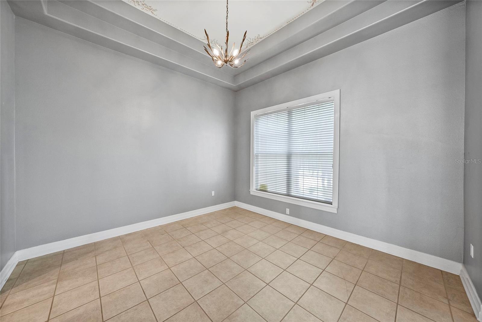 18823 WIMBLEDON CIR — photo 10