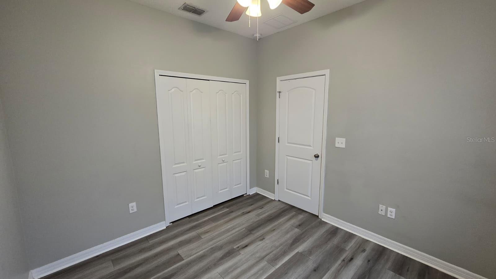 13211 ROYAL PINES AVE — photo 8