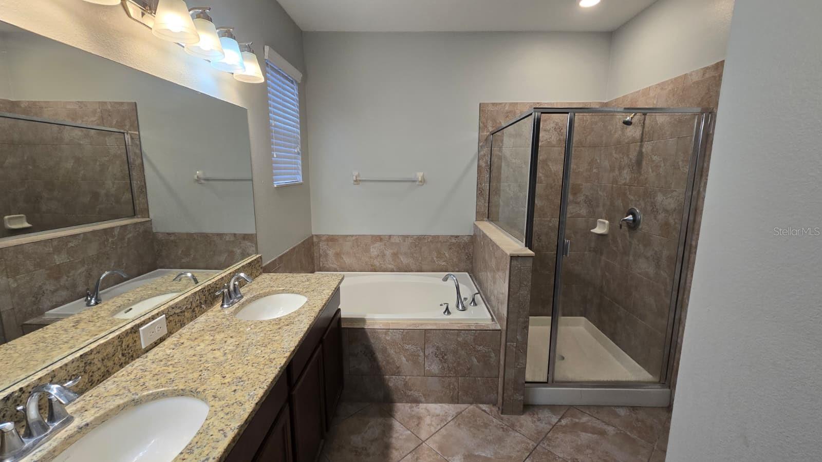 13211 ROYAL PINES AVE — photo 11