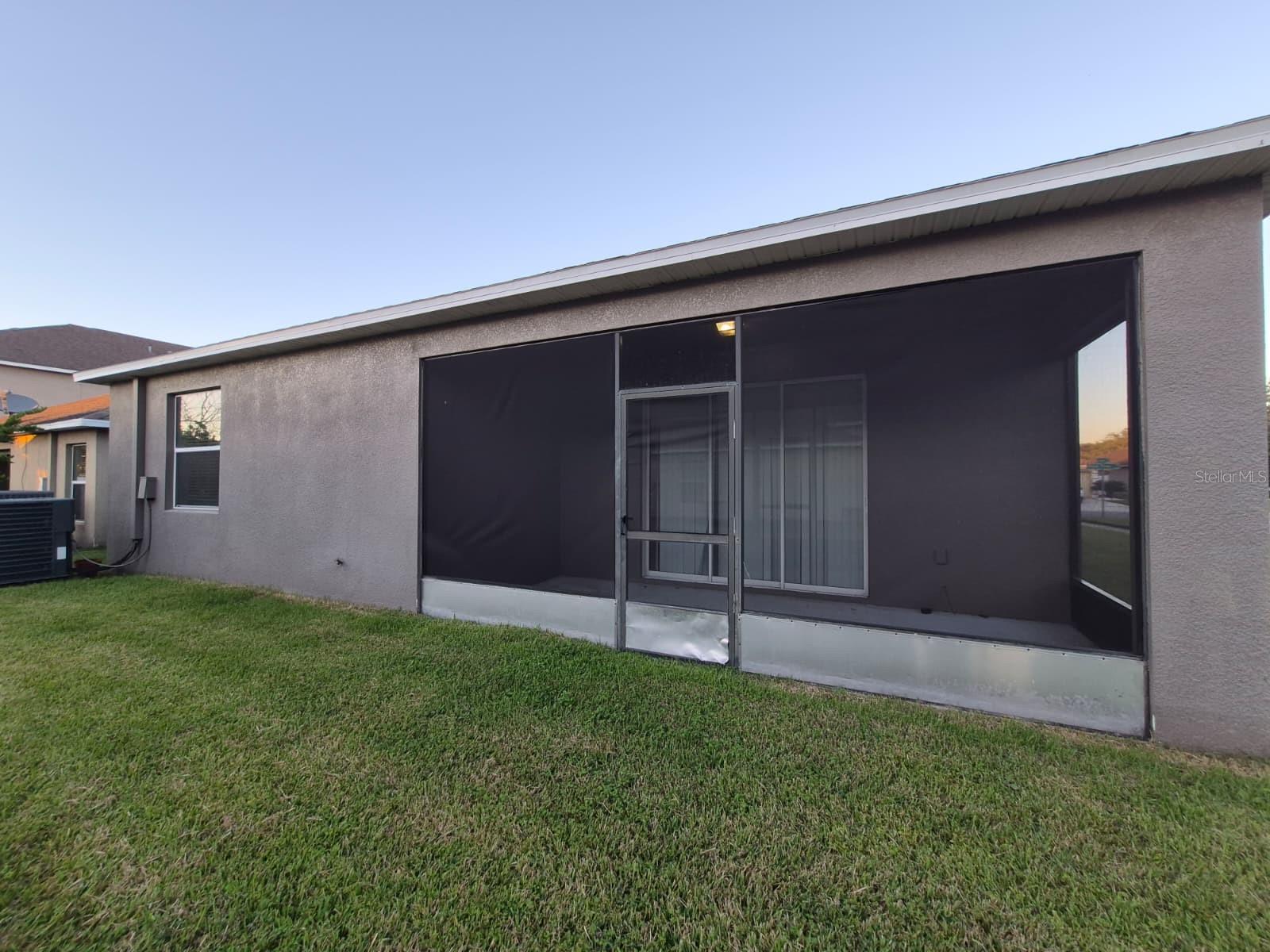 13211 ROYAL PINES AVE — photo 4