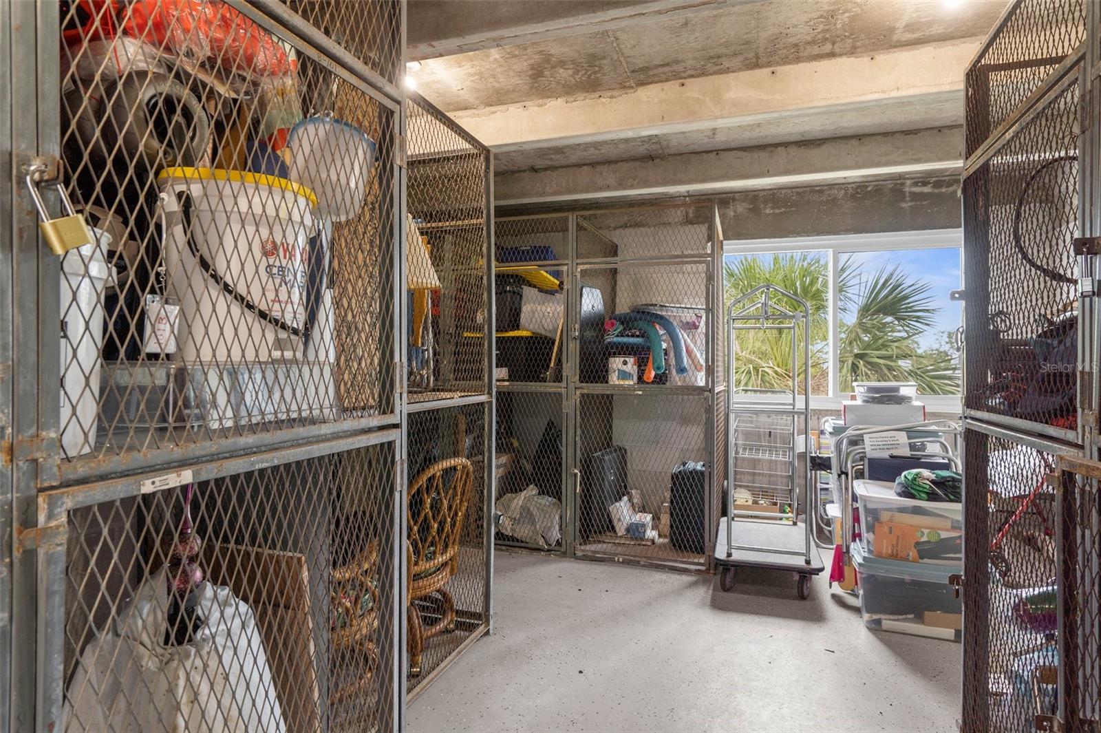 600 SUTTON PL #101B — photo 25