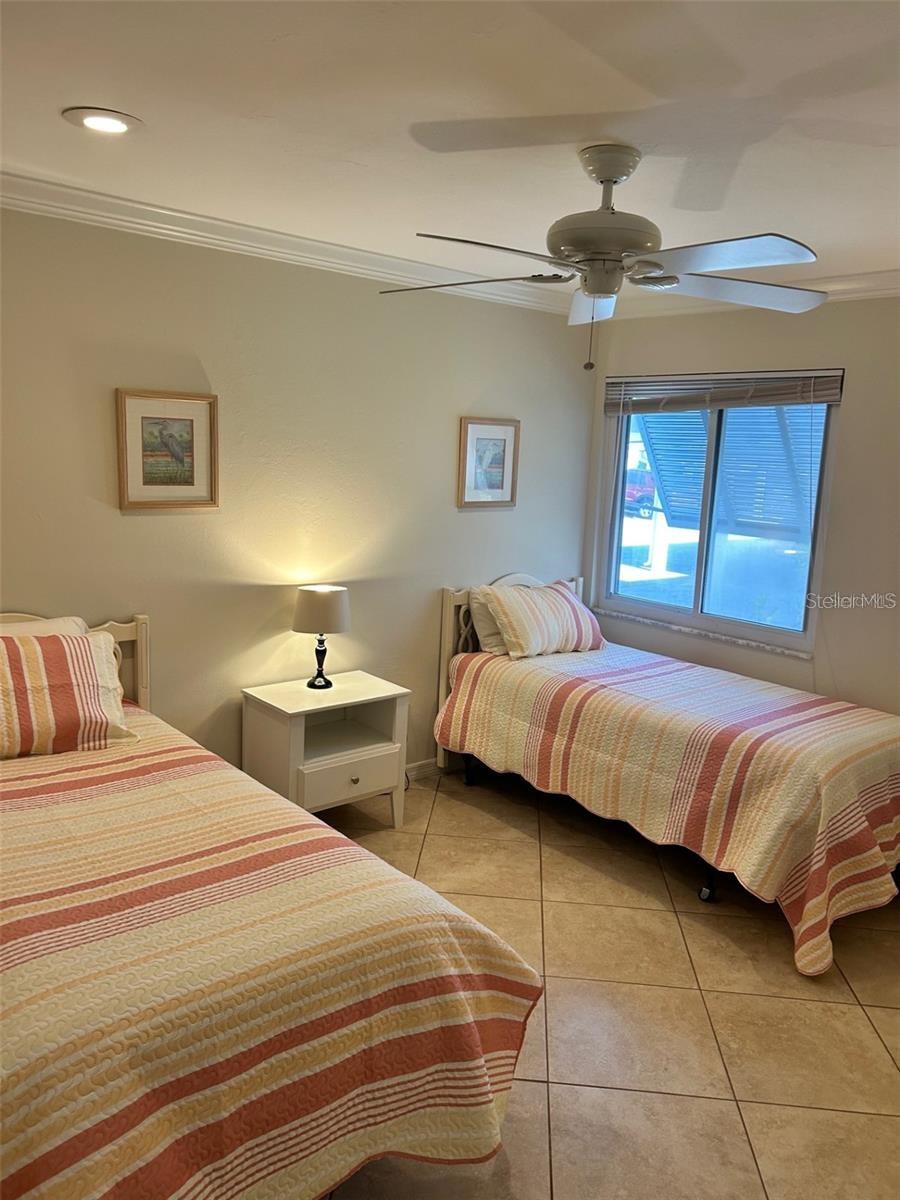 5661 MIDNIGHT PASS RD #401 — photo 18