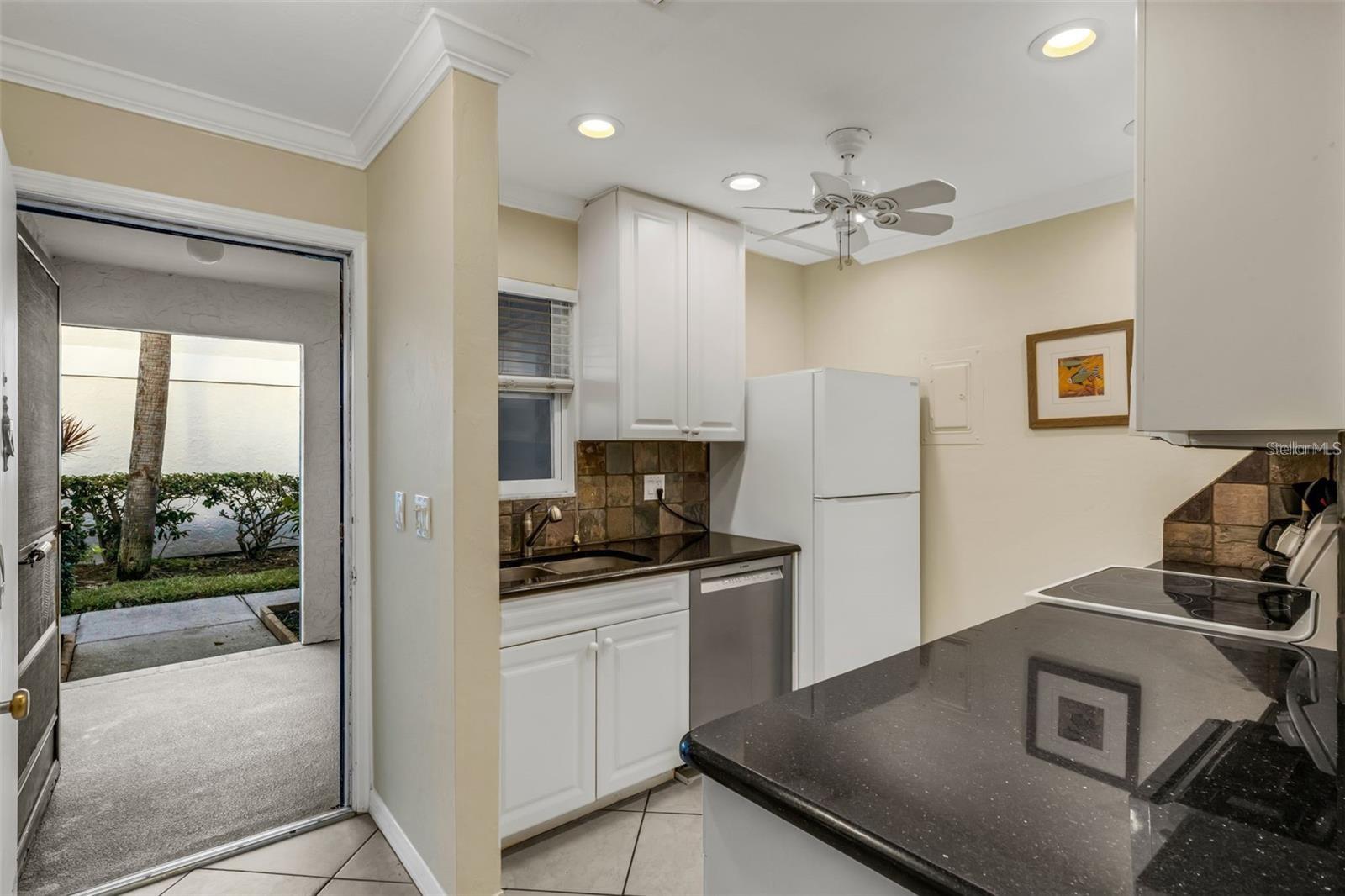 5661 MIDNIGHT PASS RD #401 — photo 9