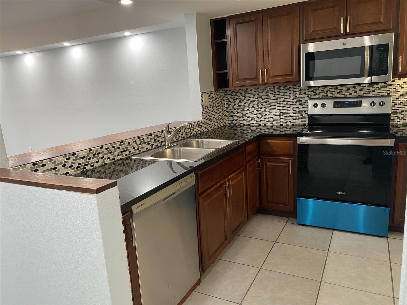 3606 BENEVA RD #502 — photo 4