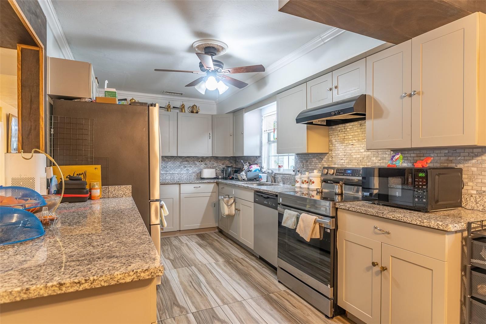 702 COULTER PL — photo 11