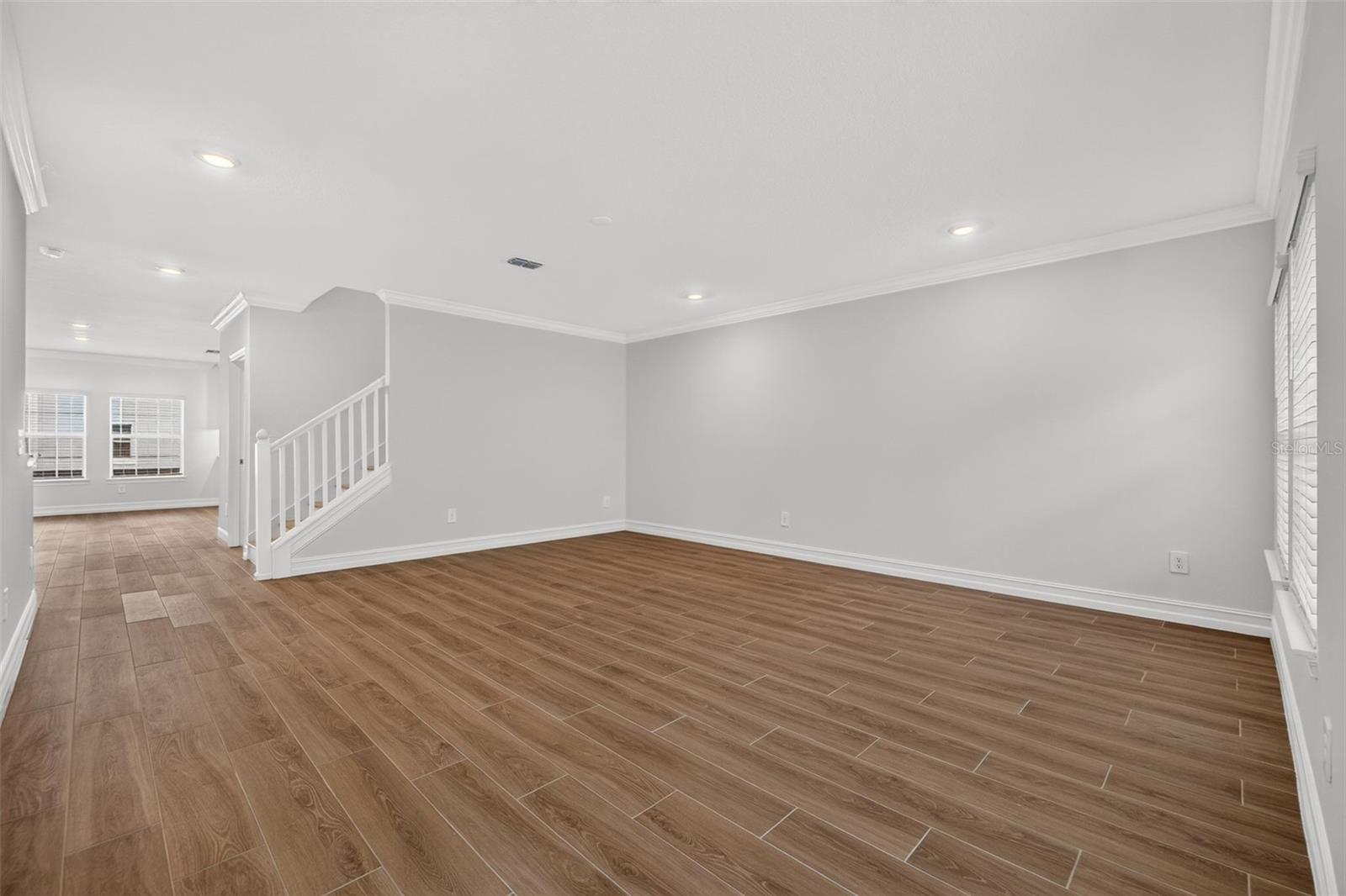 1445 WEST CHESTNUT ST — photo 7