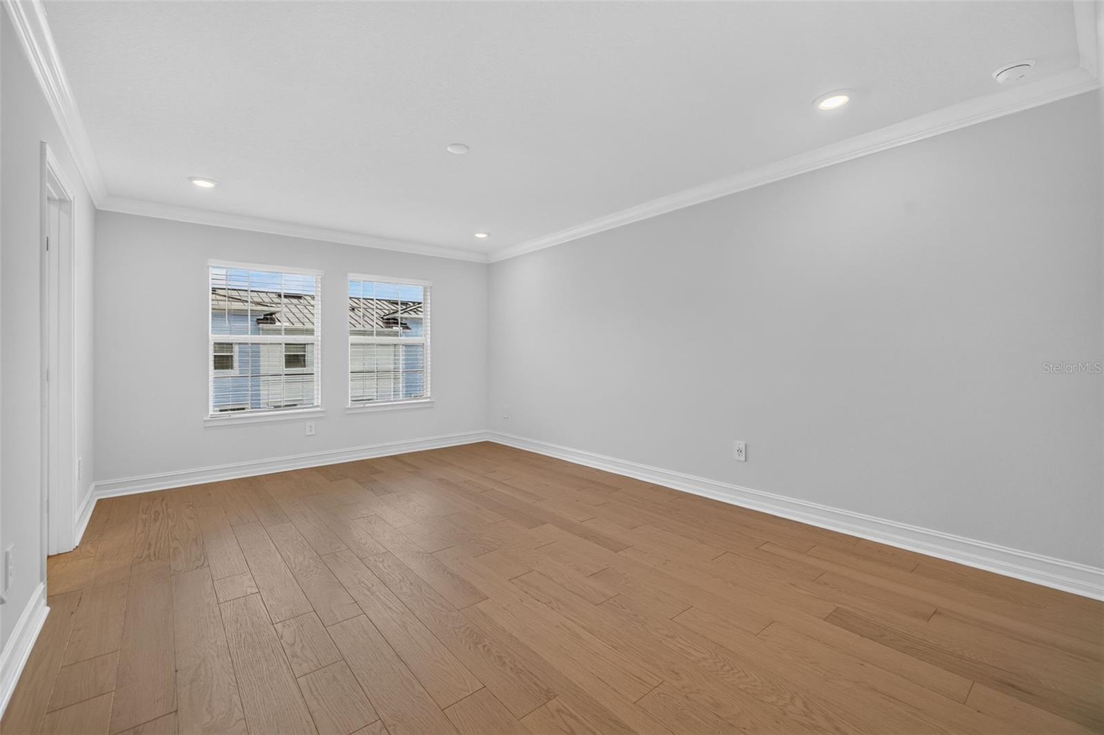 1445 WEST CHESTNUT ST — photo 20