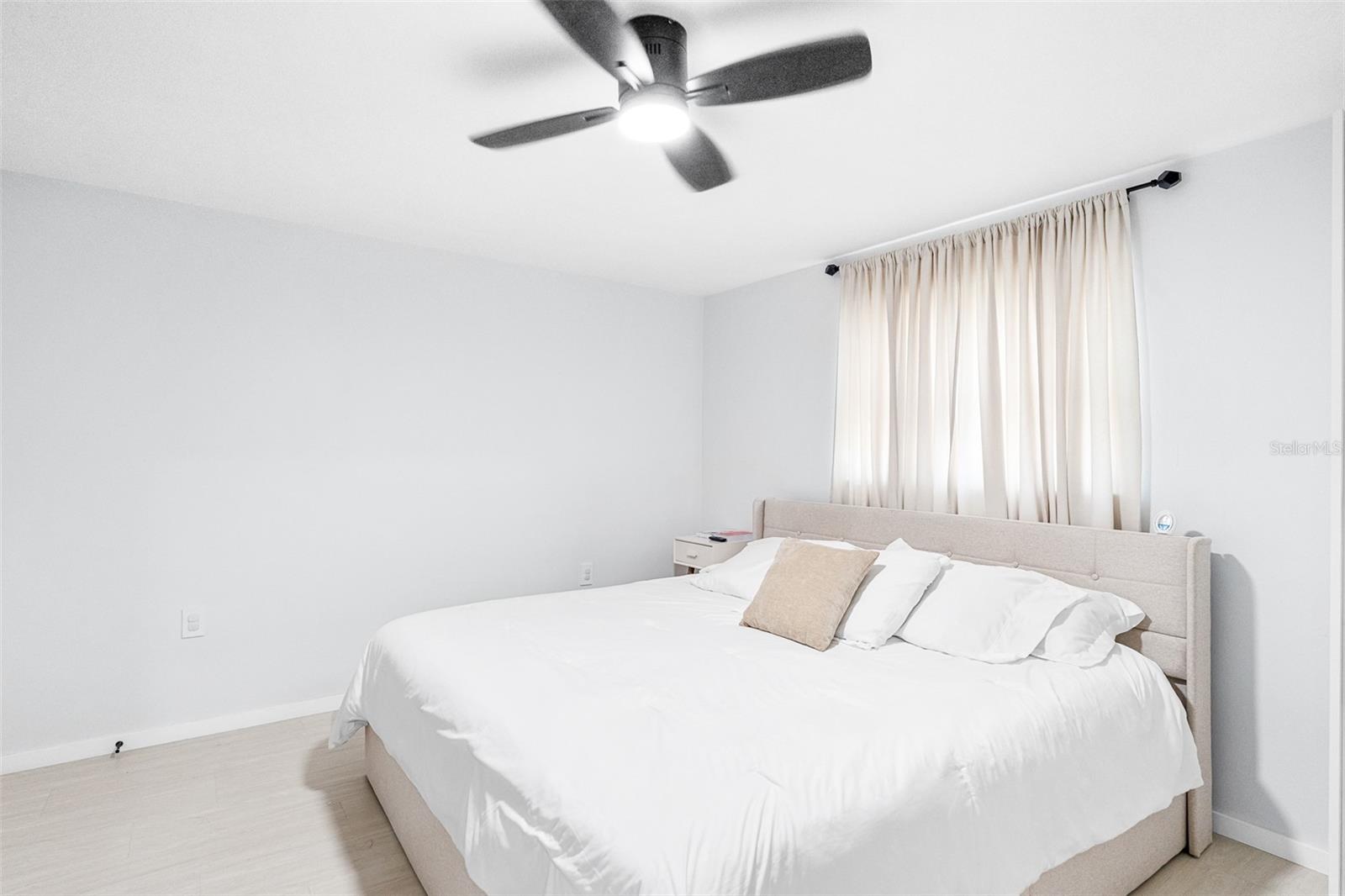 1539 DARTMOUTH DR — photo 37