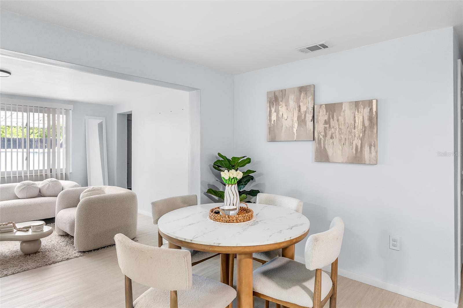 1539 DARTMOUTH DR — photo 16