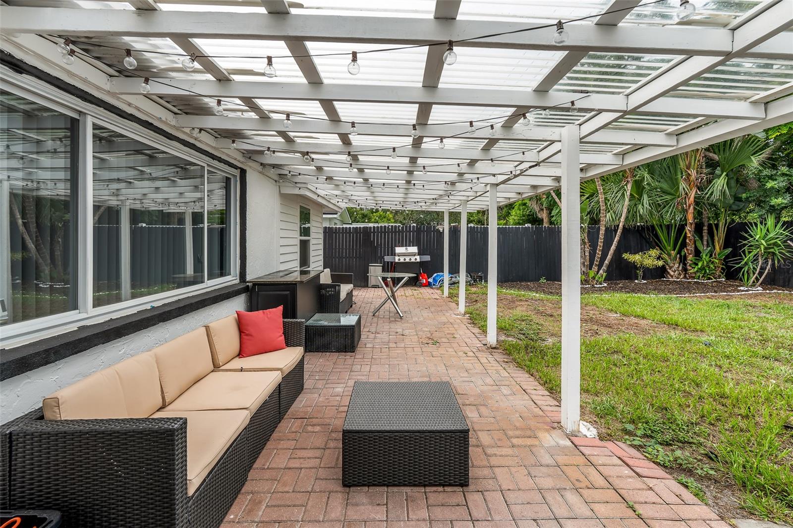 1539 DARTMOUTH DR — photo 10