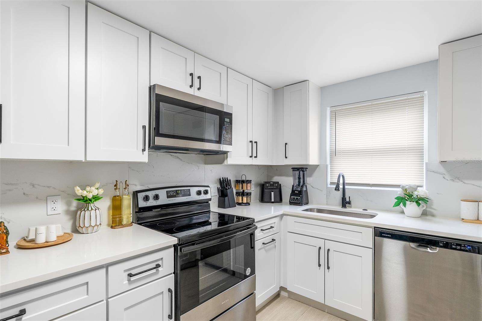 1539 DARTMOUTH DR — photo 20
