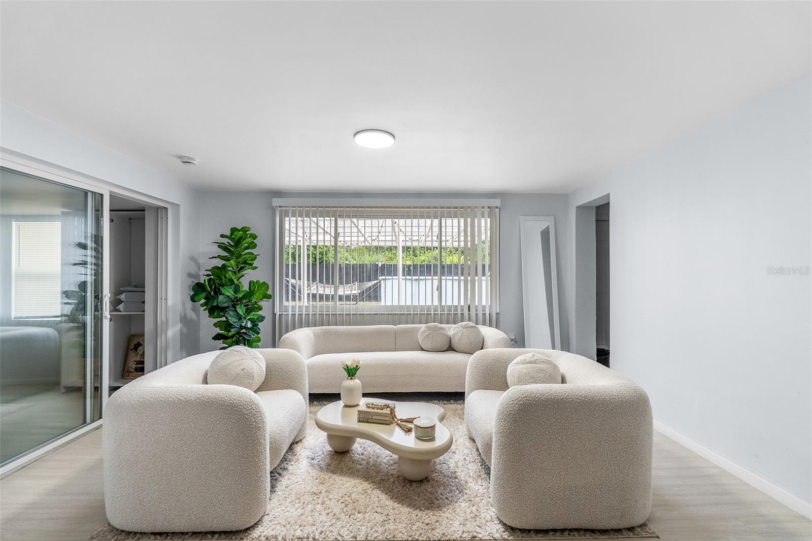 1539 DARTMOUTH DR — photo 25