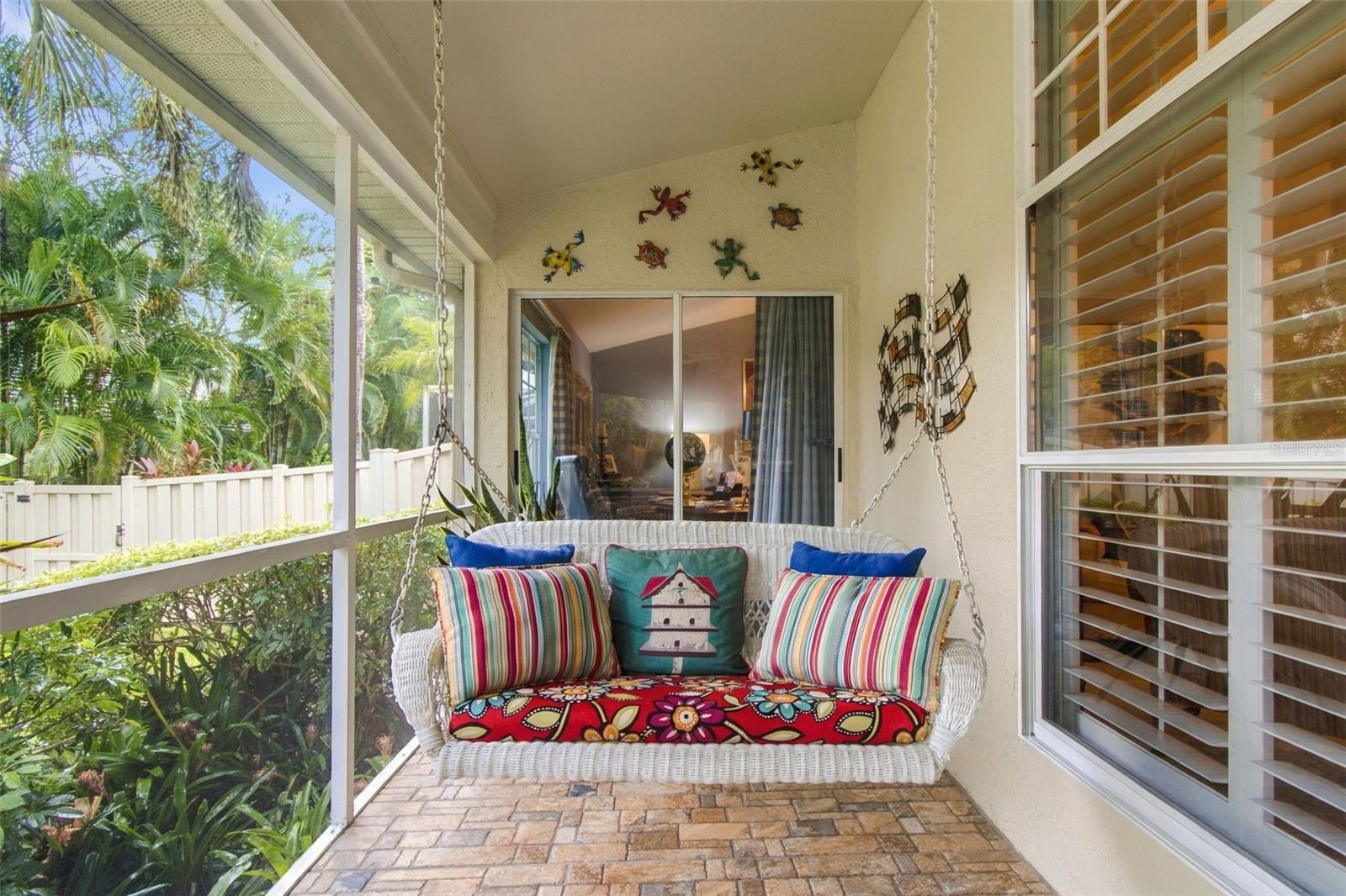 435 DATE PALM CT NE — photo 43