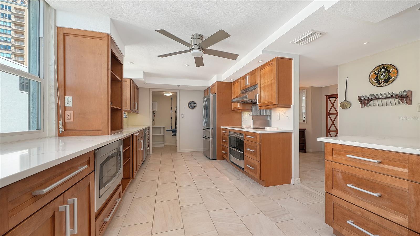 99 SUNSET DR #401 — photo 25