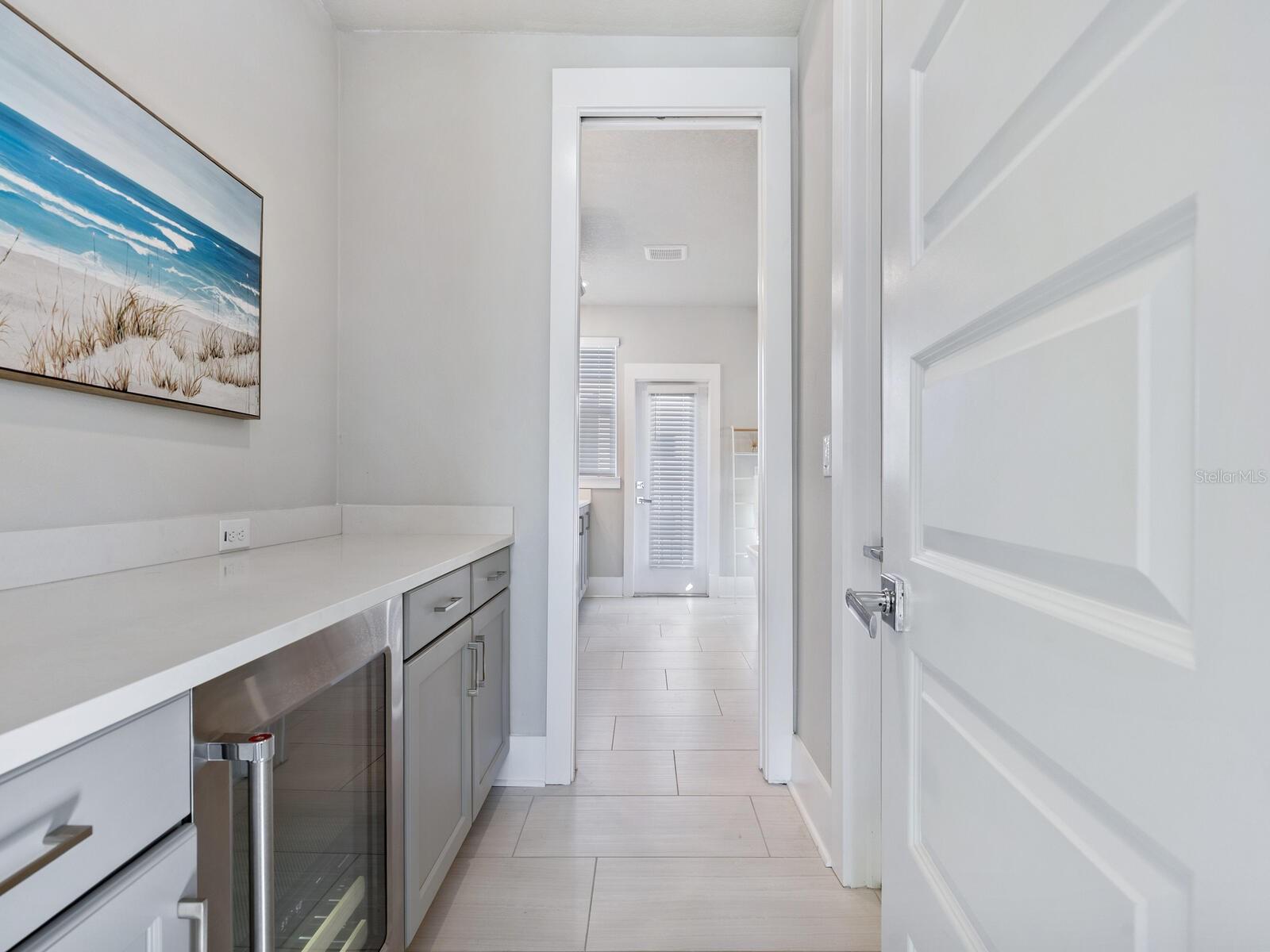508 LAUREL PARK DR — photo 21
