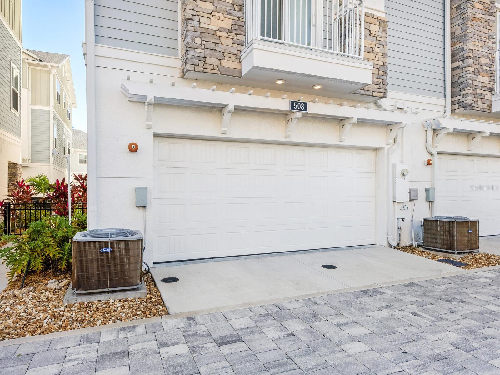 508 LAUREL PARK DR — photo 32