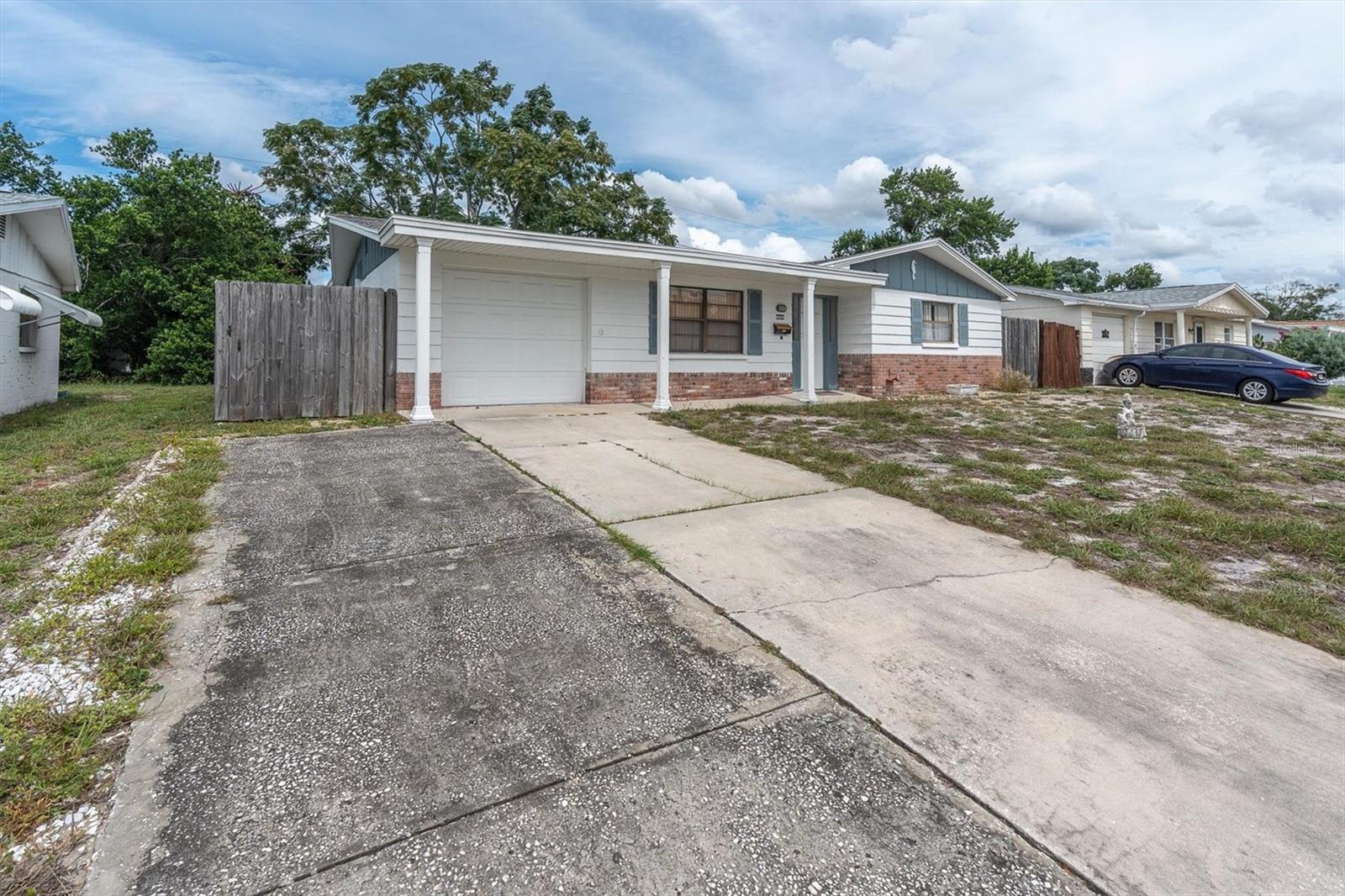 4223 MOOG RD — photo 26