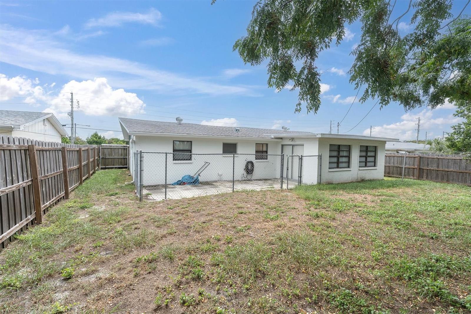 4223 MOOG RD — photo 22