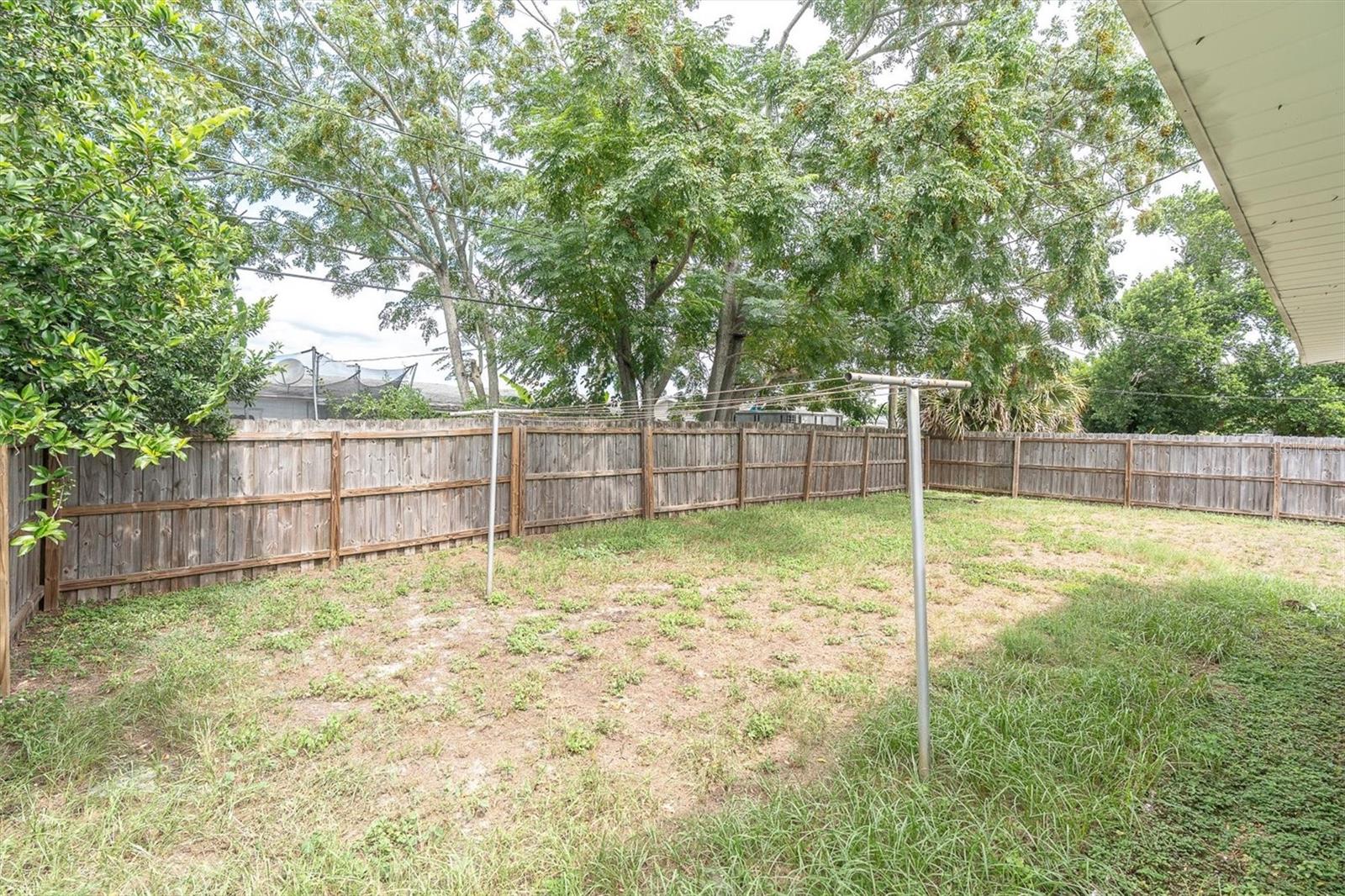4223 MOOG RD — photo 24