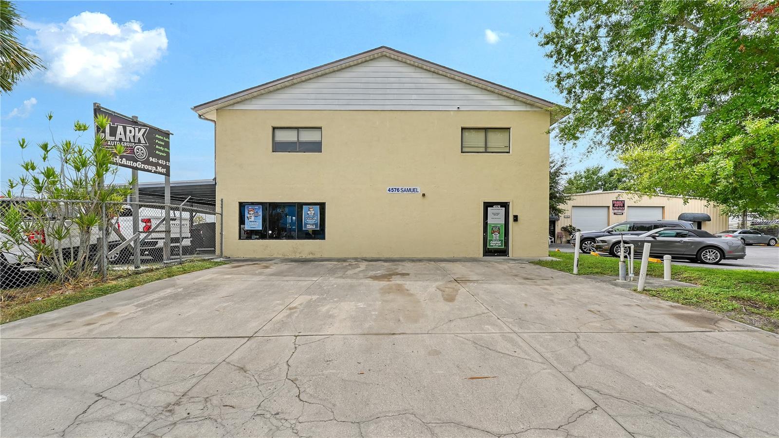 4576 SAMUEL ST — photo 9