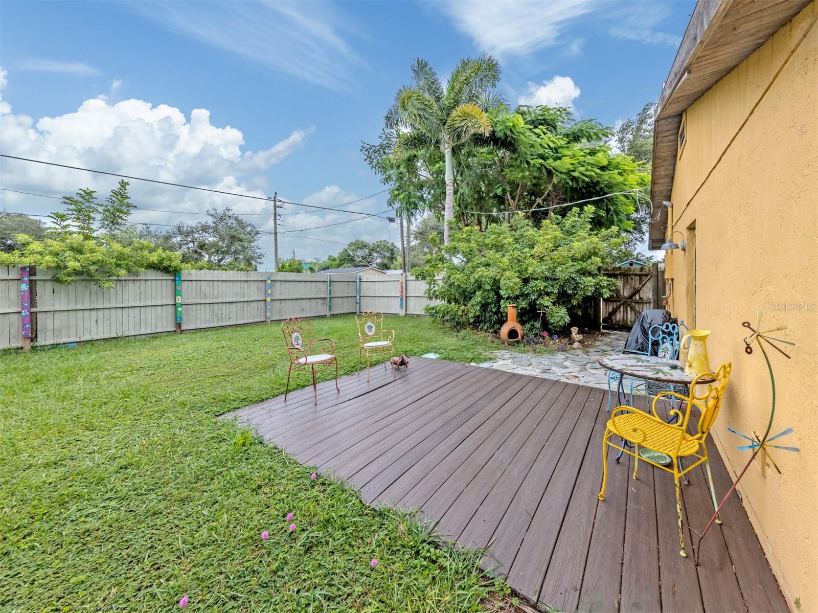 990 FLORENCE ST — photo 28