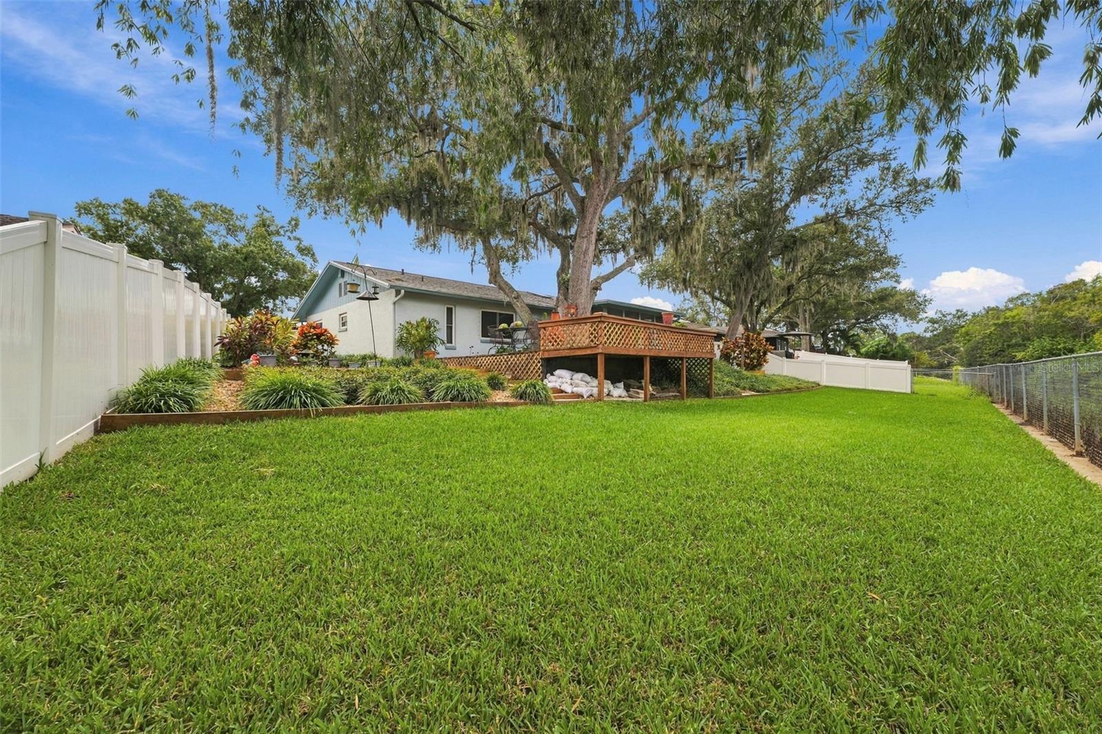 6841 CIRCLECREEK DR — photo 20