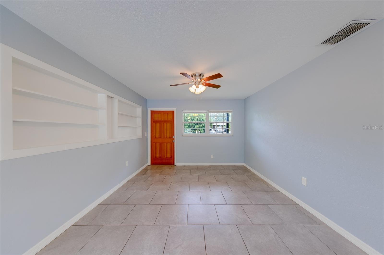 1309 MARY L RD — photo 4