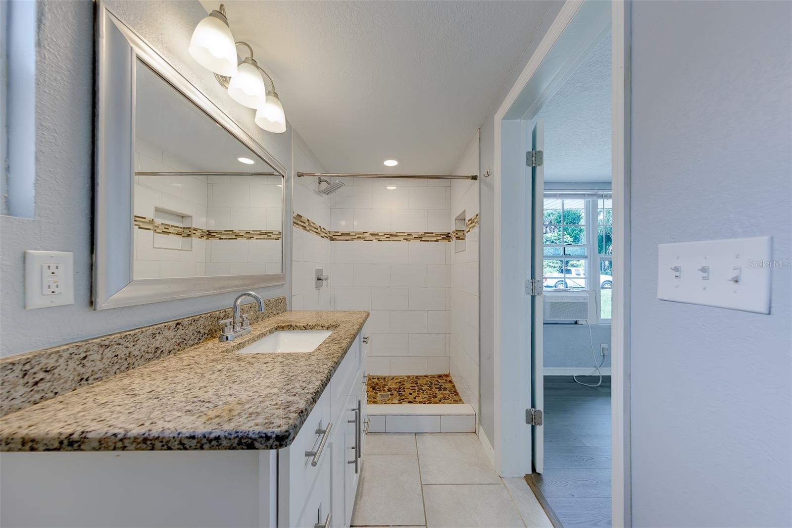1309 MARY L RD — photo 16
