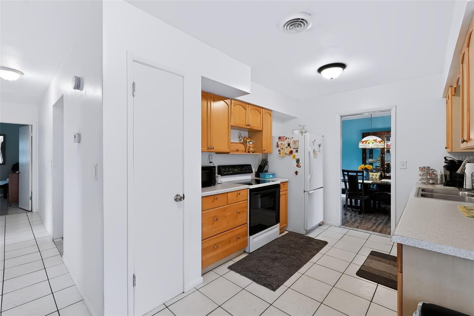1491 HUNT LN — photo 13