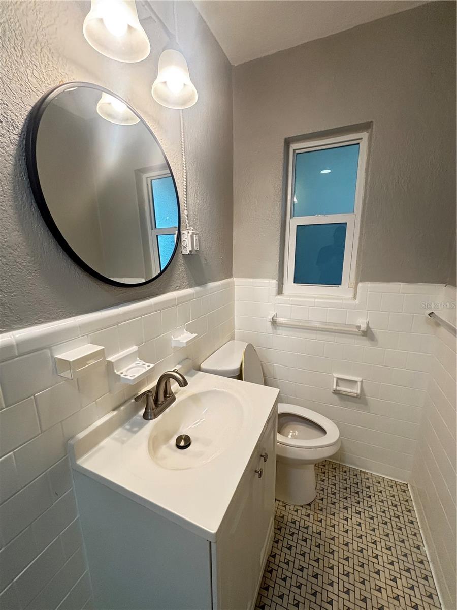 707 ROSERY RD NW #6 — photo 8