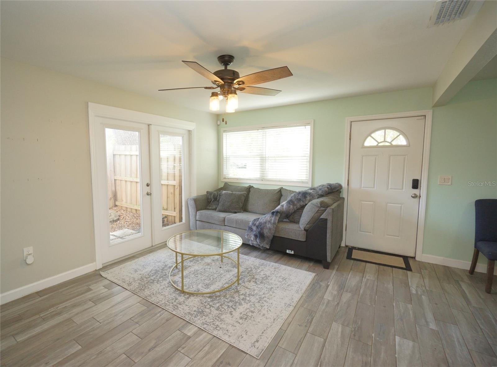 4411 W LEILA AVE — photo 8