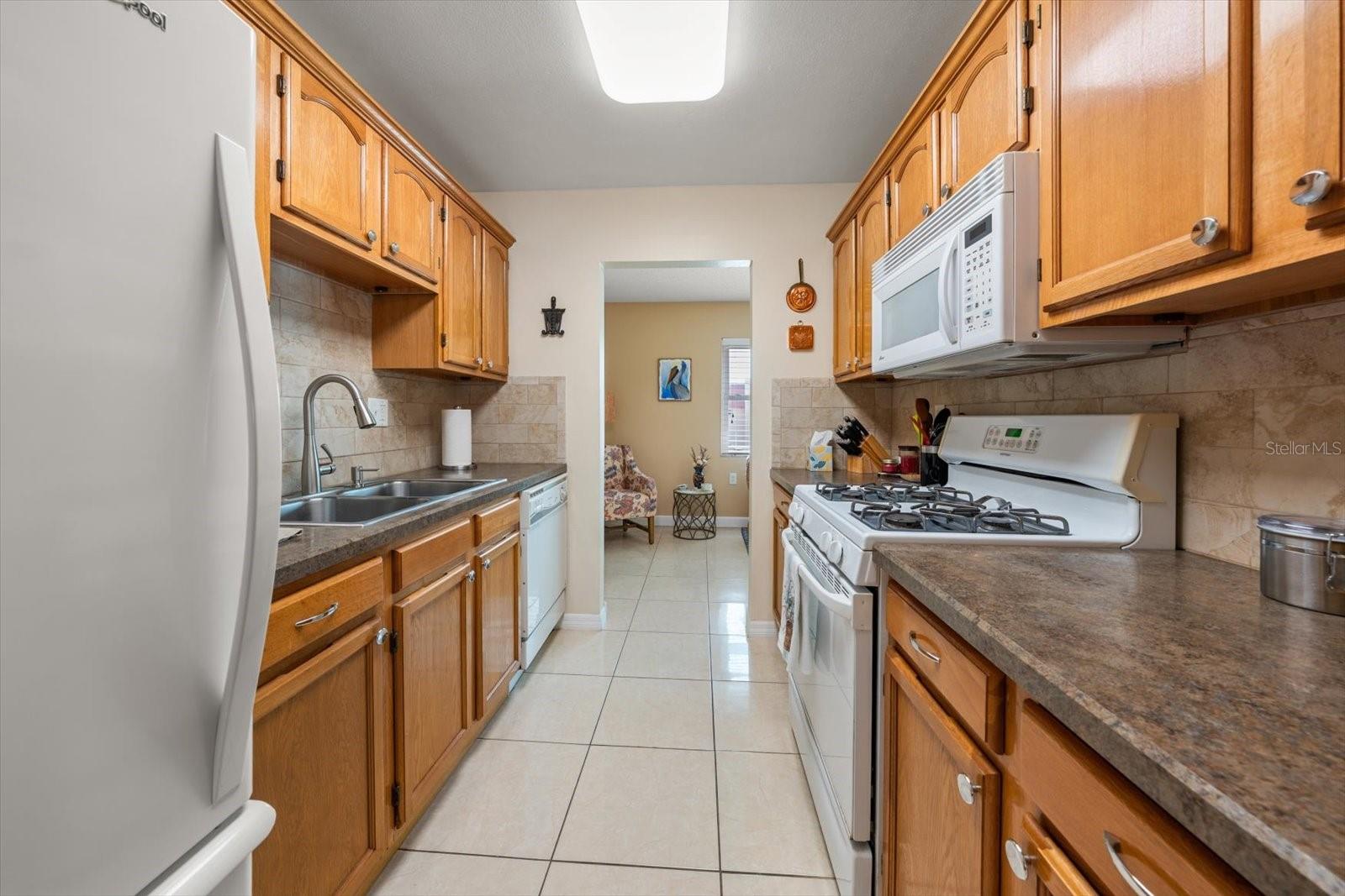 10037 62ND TER N #18 — photo 16