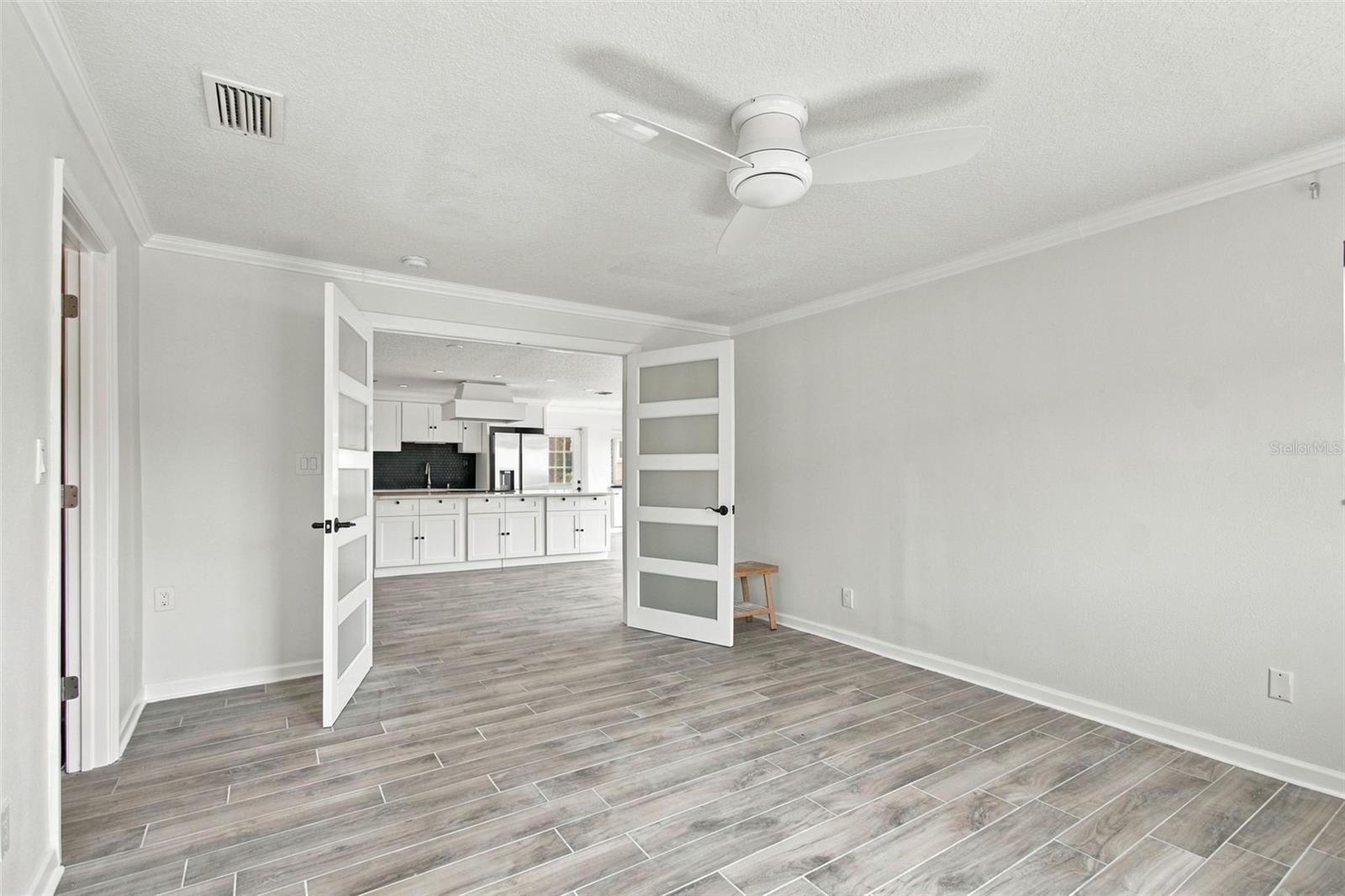2078 NE MONTANA AVE NE — photo 42