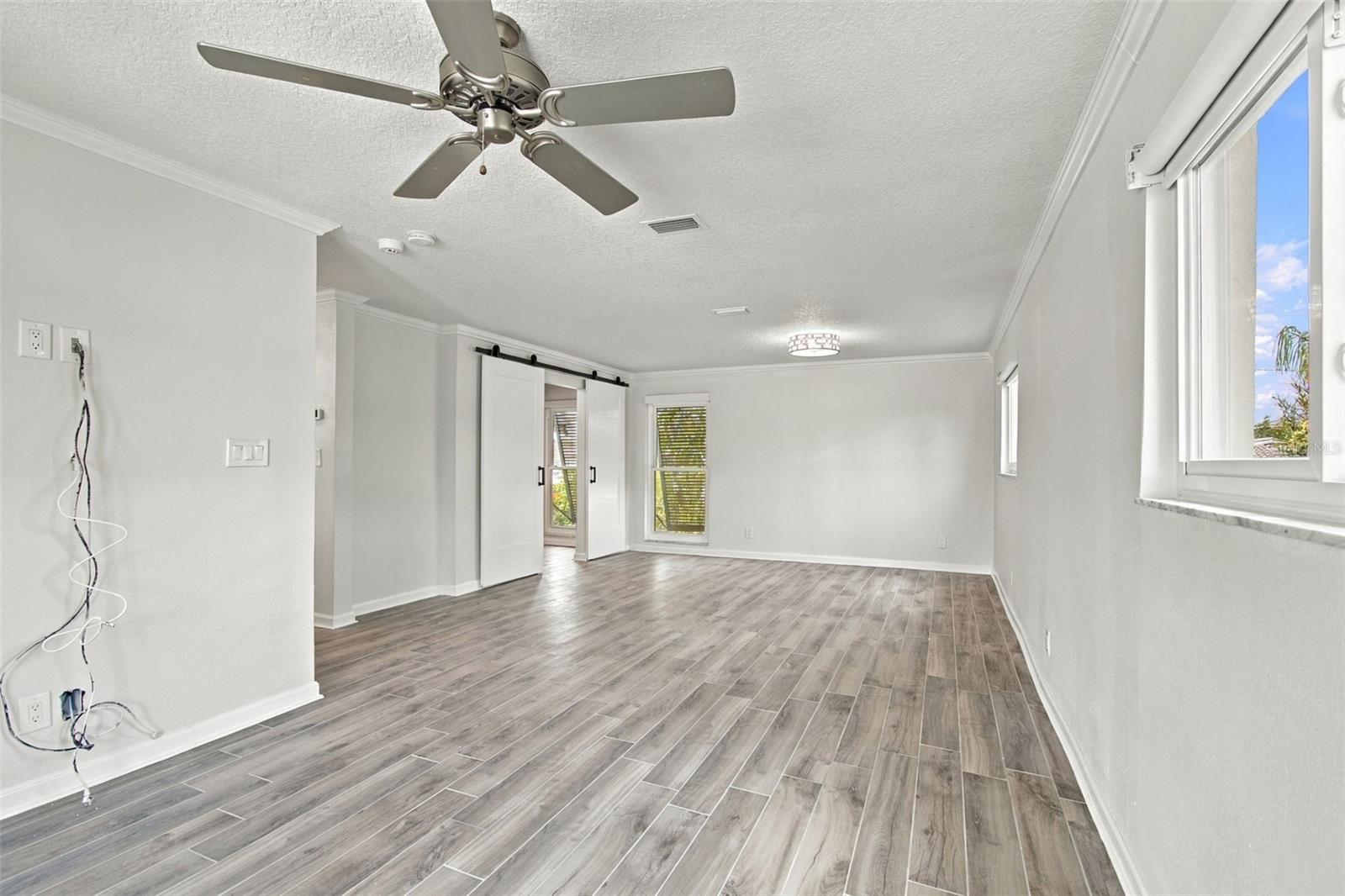 2078 NE MONTANA AVE NE — photo 55