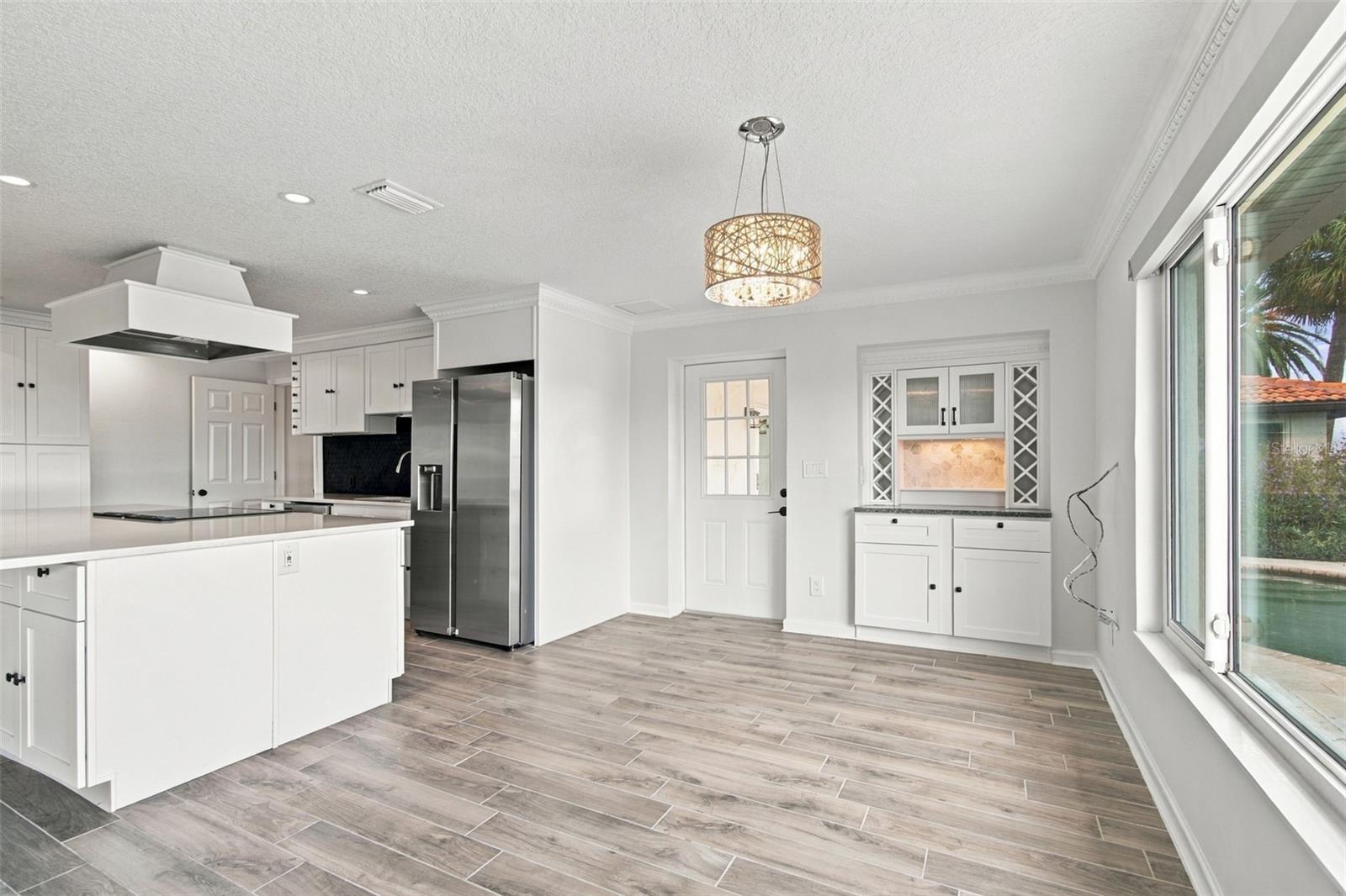 2078 NE MONTANA AVE NE — photo 24