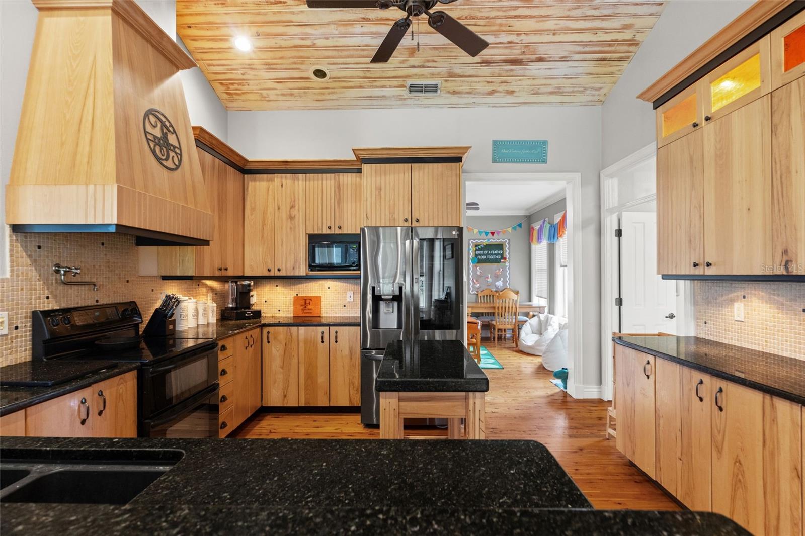 18351 KUKA LN — photo 9