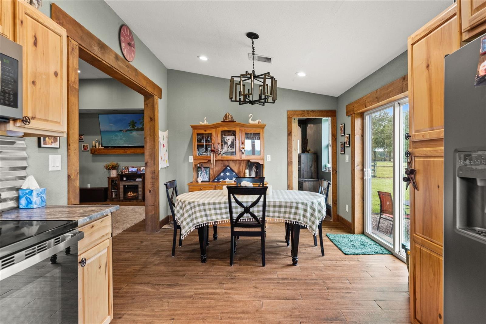 18351 KUKA LN — photo 52