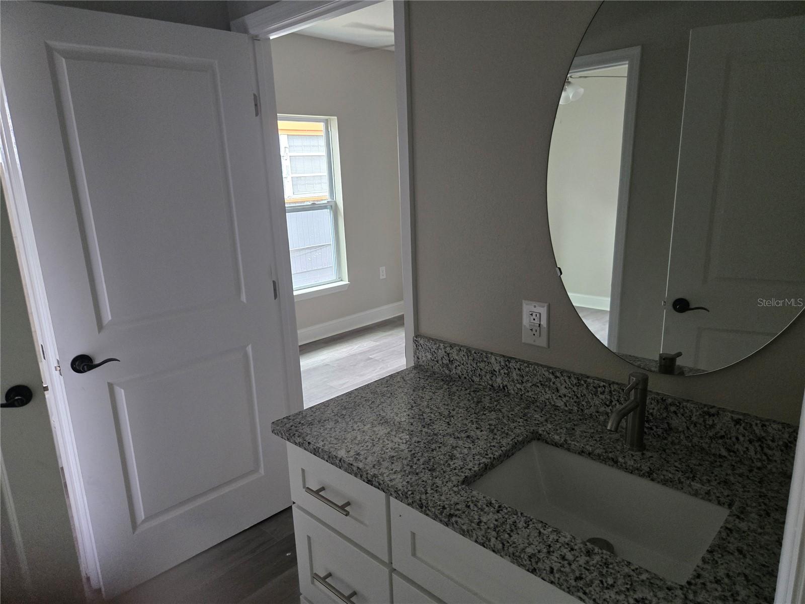701 E LINEBAUGH AVE — photo 49