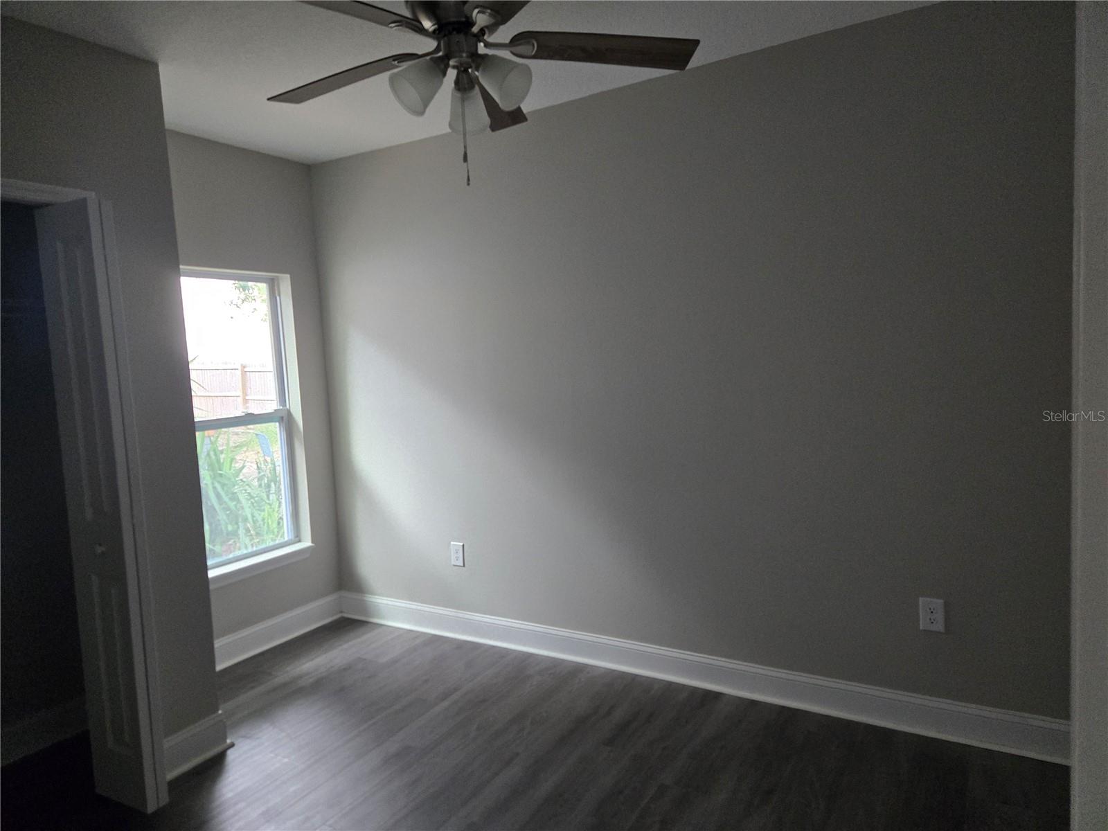 701 E LINEBAUGH AVE — photo 16