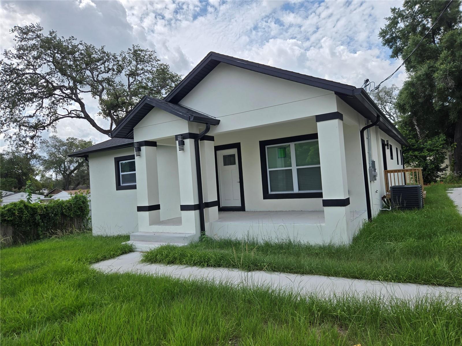 701 E LINEBAUGH AVE — photo 4