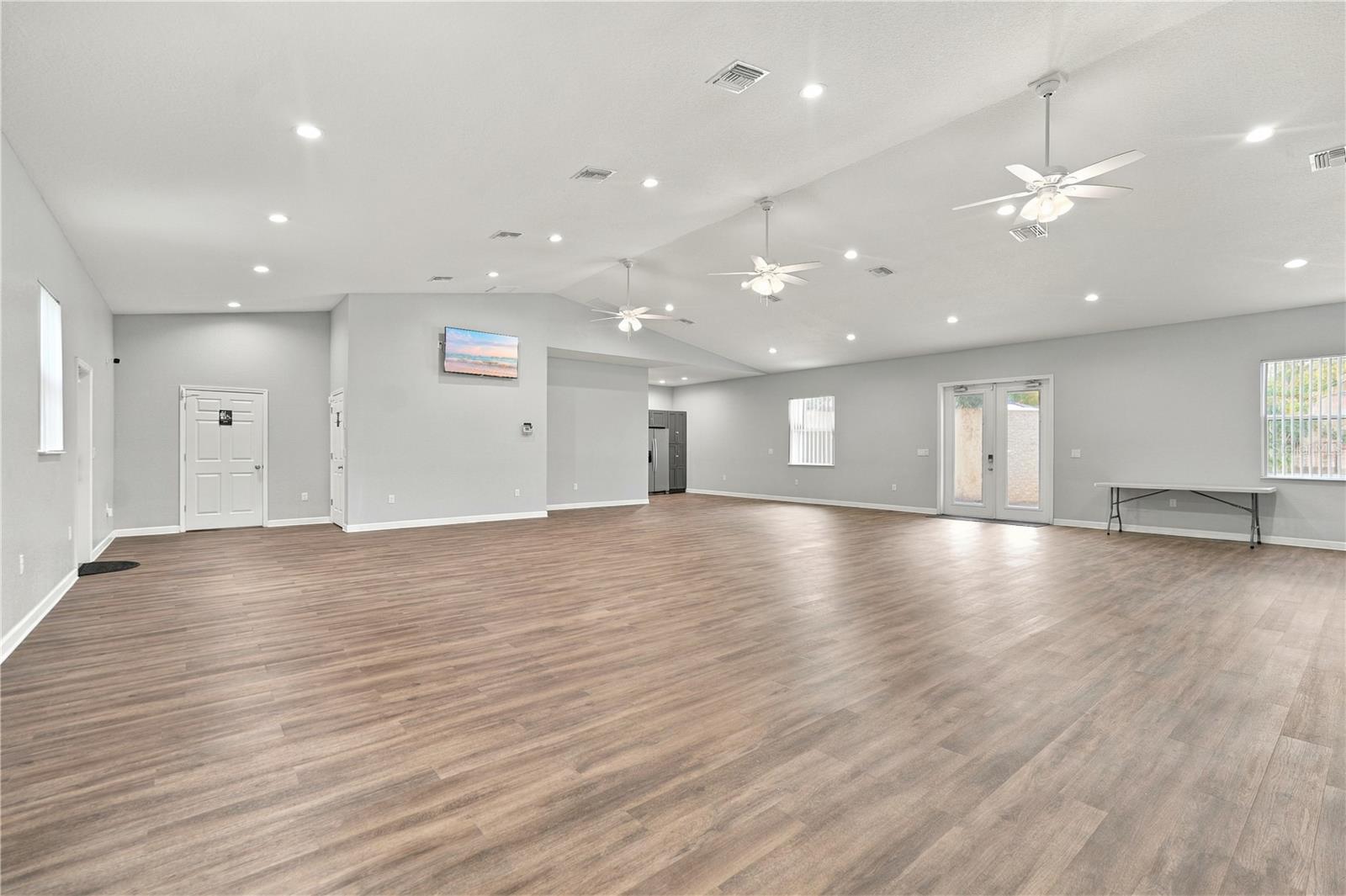 1710 MANATEE AVE E — photo 9
