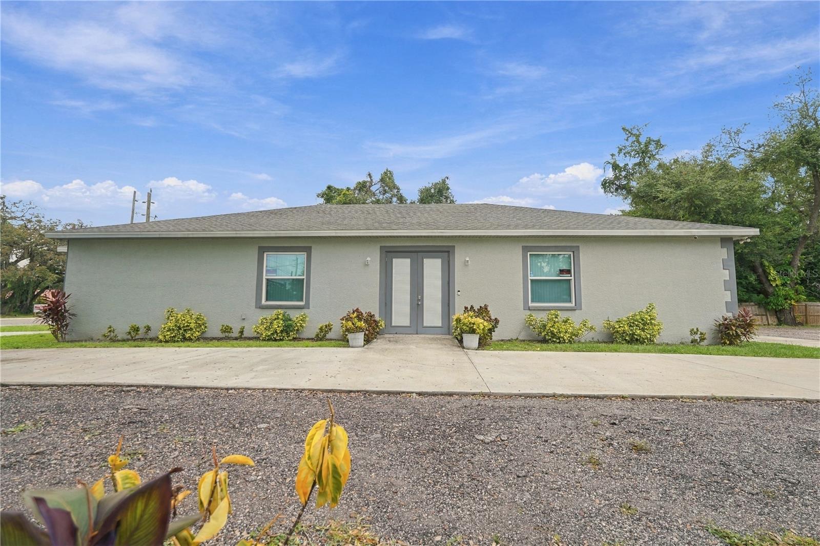 1710 MANATEE AVE E — photo 4